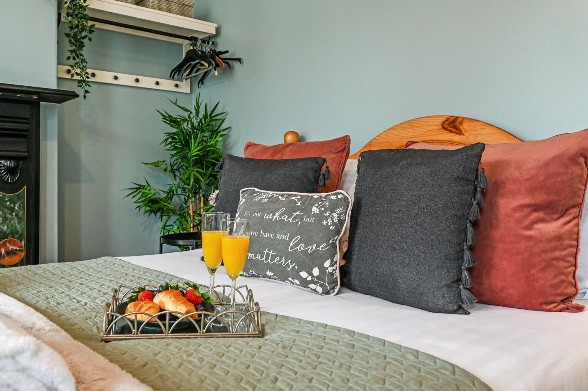 Beautiful Townhouse, Great Location - Pet Friendly Villa Cardiff Eksteriør bilde