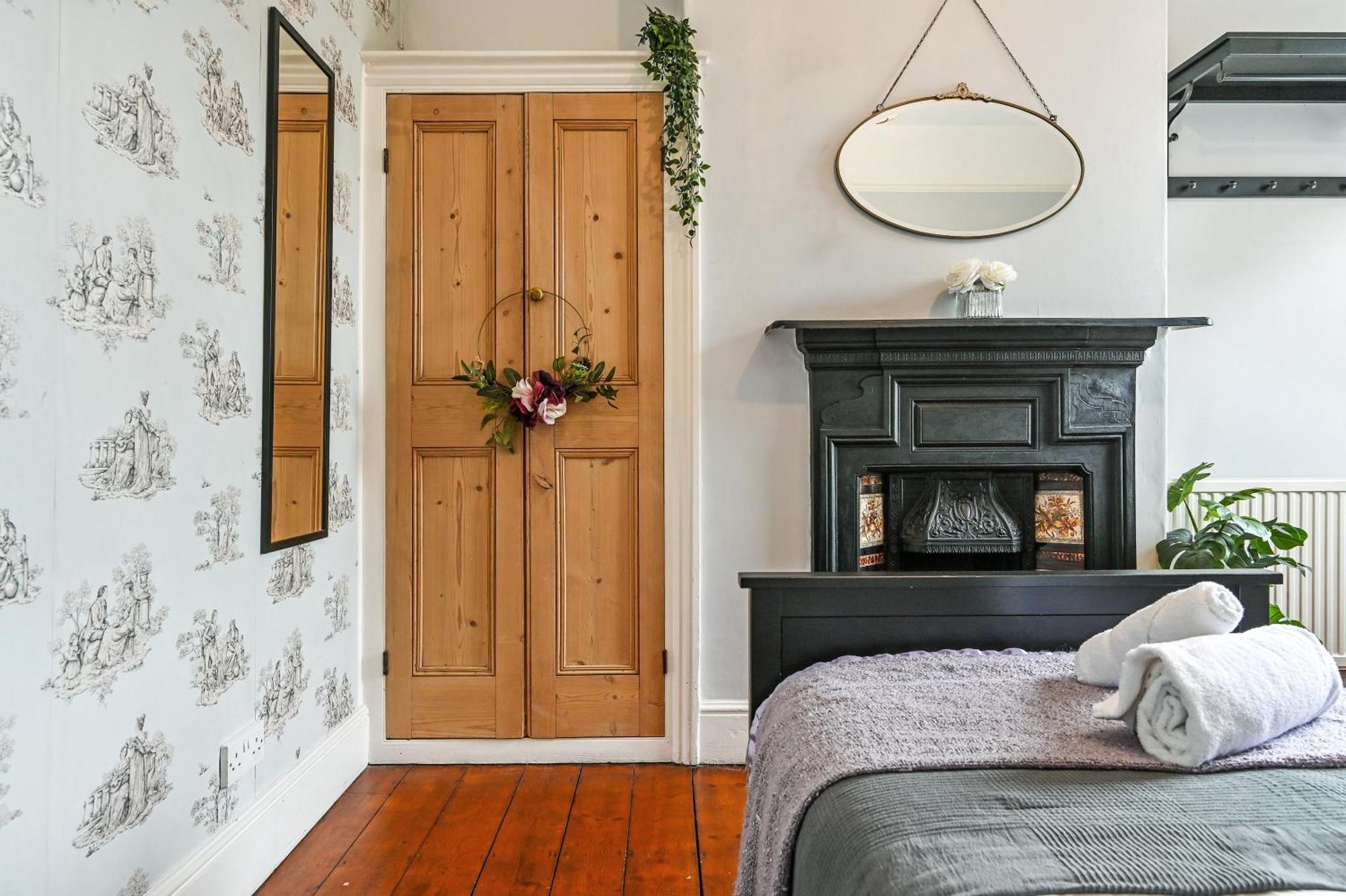 Beautiful Townhouse, Great Location - Pet Friendly Villa Cardiff Eksteriør bilde