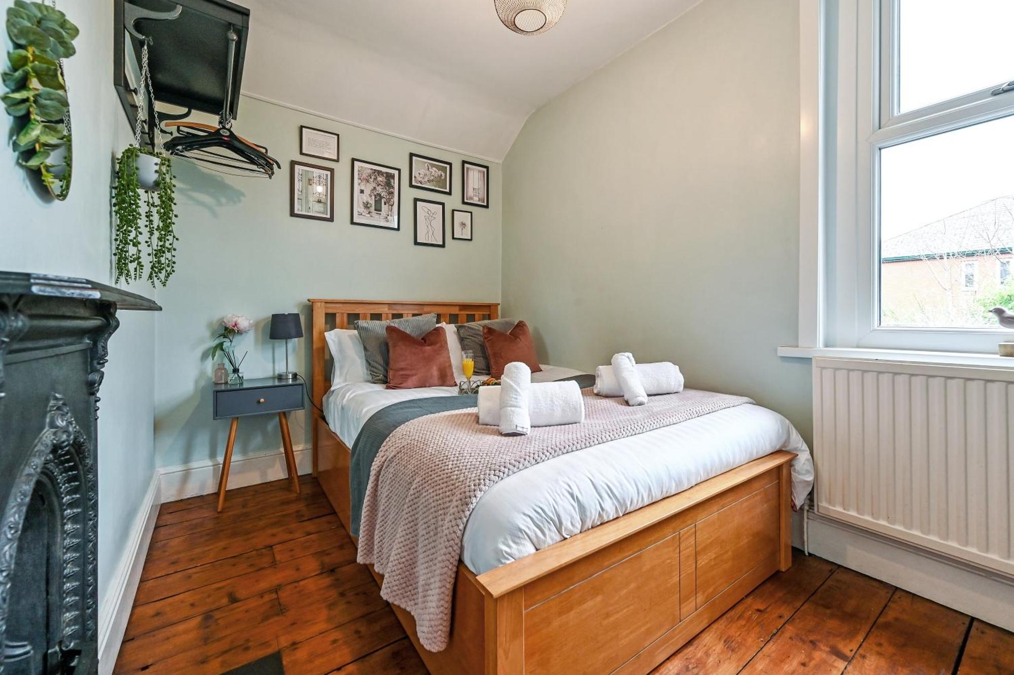 Beautiful Townhouse, Great Location - Pet Friendly Villa Cardiff Eksteriør bilde