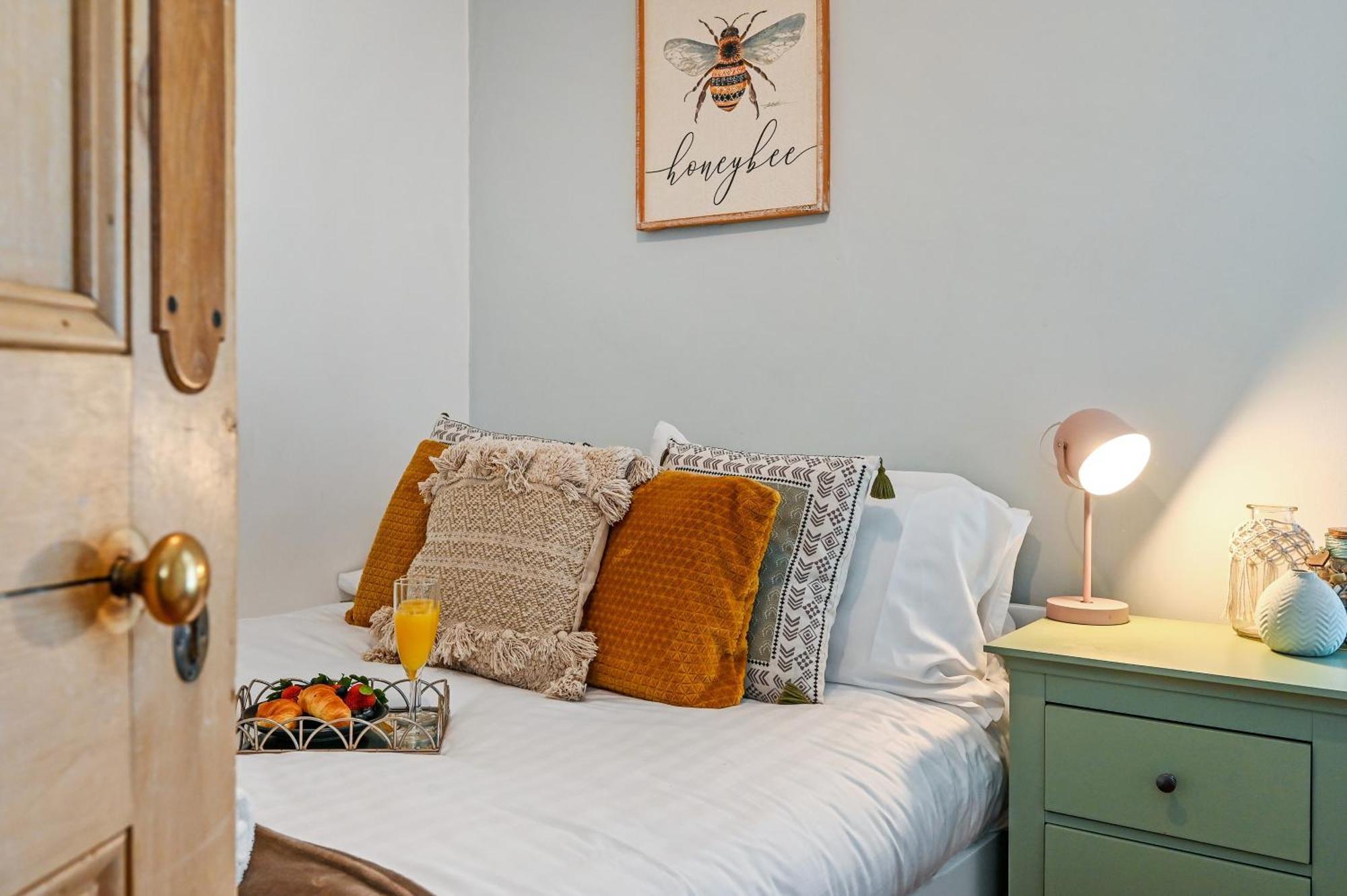 Beautiful Townhouse, Great Location - Pet Friendly Villa Cardiff Eksteriør bilde